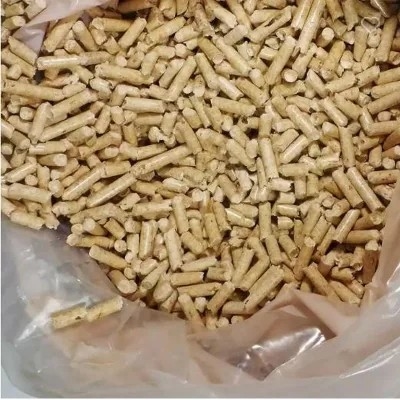 100% Zakken van de Brandstofkorrels 15kg van de zaagselbiomassa de Houten over 85%-Zuiverheid