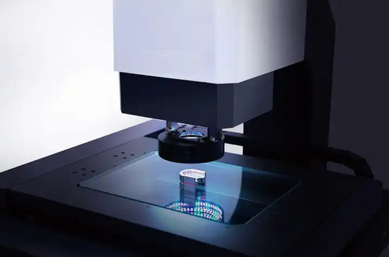 Van het de Visiemeetsysteem van de Mitutoyo Hoge Precisie Gesloten de Lijncontrole CNC