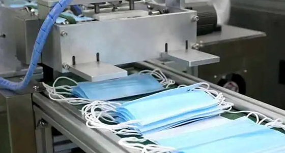 CE-gecertificeerde automatische wegwerpbare 3-laags maskermachine 100 stuks / min